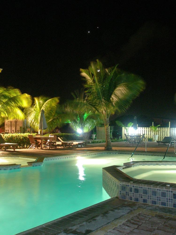 Del Rey Apartments Aruba Εξωτερικό φωτογραφία